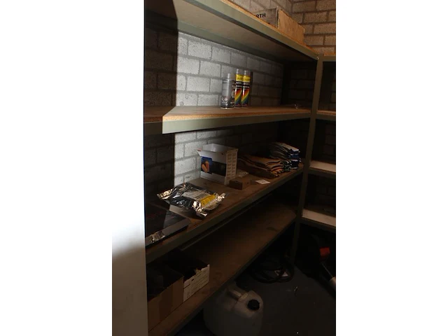 Lasattributen w.o. handschoenen, filters en schuurmiddelen. - afbeelding 2 van  3