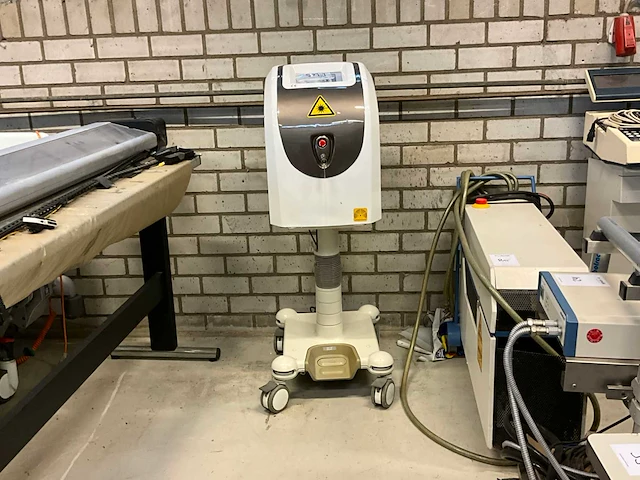 Laserapparaat - afbeelding 1 van  7
