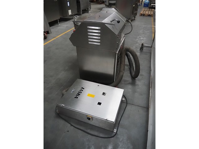 Laska - afbeelding 8 van  13