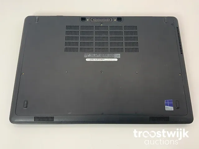 Latitude e5550 15.6”, core(tm) i5 5th gen, 8 gb ram, 512 gb hdd laptop - check description - afbeelding 6 van  6
