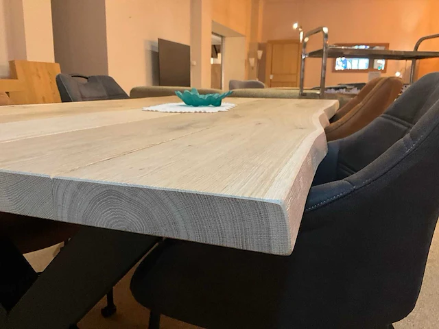Laura eiken eetkamertafel - afbeelding 4 van  6
