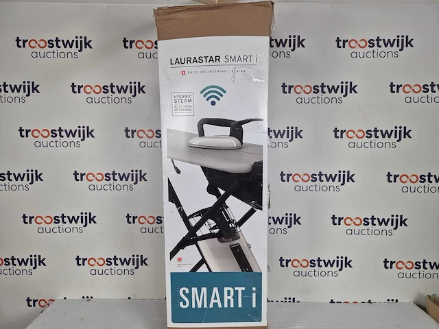 Laurastar smart i strijksystemen en een professioneel strijkijzer - afbeelding 3 van  3
