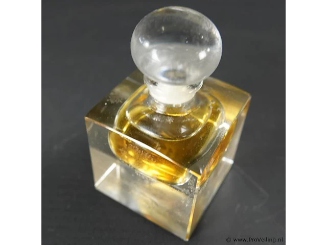 Lauren. ralph lauren parfum in kristal. in originele doos - afbeelding 3 van  5