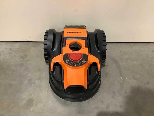 Lawnmaster b-1-1-2. vbrm16 ocumow robotmaaier - afbeelding 5 van  7
