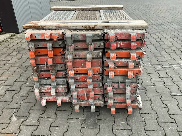 Layher allround - stalen vlonder buisoplegging 1,57 mtr - steigers (30x) - afbeelding 5 van  10