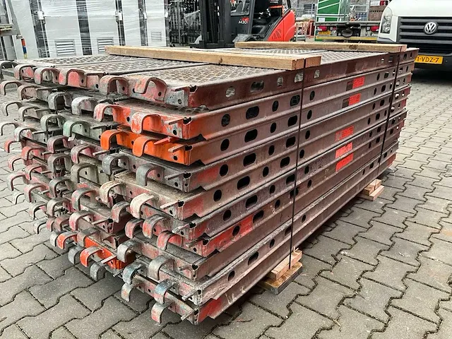 Layher allround - stalen vlonder buisoplegging 2,07 mtr - steigers (30x) - afbeelding 1 van  10