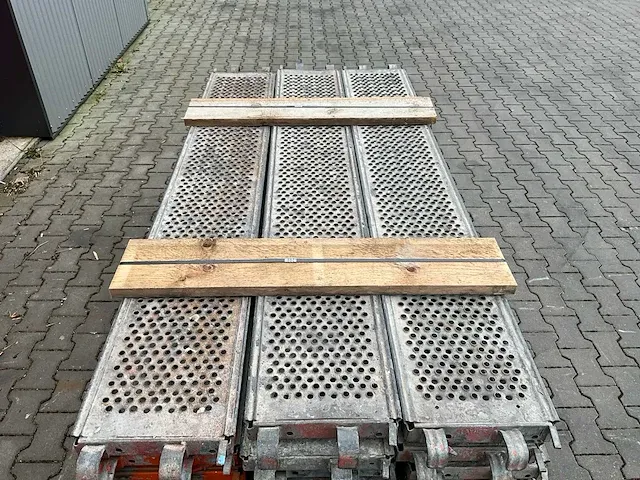 Layher allround - stalen vlonder buisoplegging 2,07 mtr - steigers (30x) - afbeelding 2 van  10