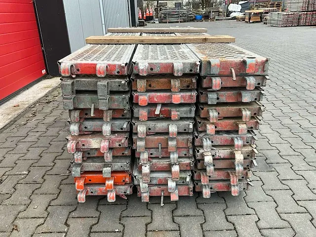 Layher allround - stalen vlonder buisoplegging 2,57 mtr - steigers (30x) - afbeelding 4 van  8