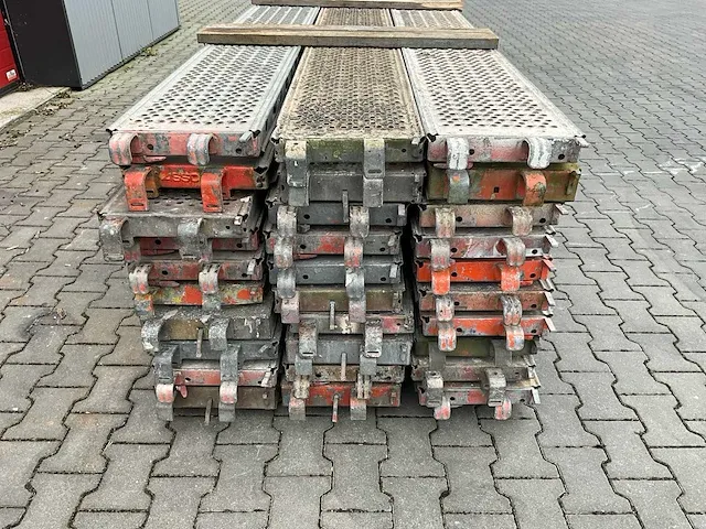 Layher allround - stalen vlonder buisoplegging 3,07 mtr - steigers (30x) - afbeelding 4 van  9
