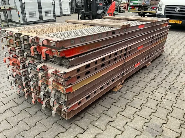 Layher allround - stalen vlonder buisoplegging 3,07 mtr - steigers (30x) - afbeelding 6 van  9