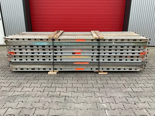 Layher allround - stalen vlonder buisoplegging 3,07 mtr- steigers (30x) - afbeelding 2 van  9