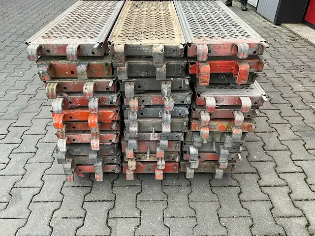 Layher allround - stalen vlonder buisoplegging 3,07 mtr- steigers (30x) - afbeelding 7 van  9