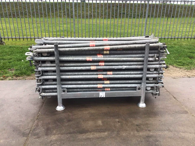 Layher allround 3-planks schuifkorteling 1.57m (100x) - afbeelding 1 van  4