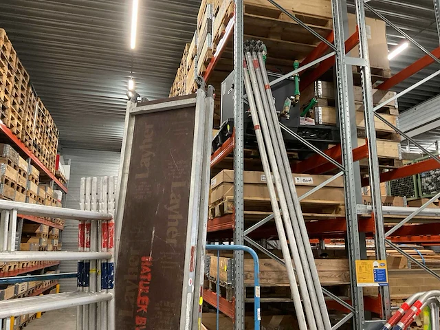 Layher aluminium rolsteiger - afbeelding 4 van  6