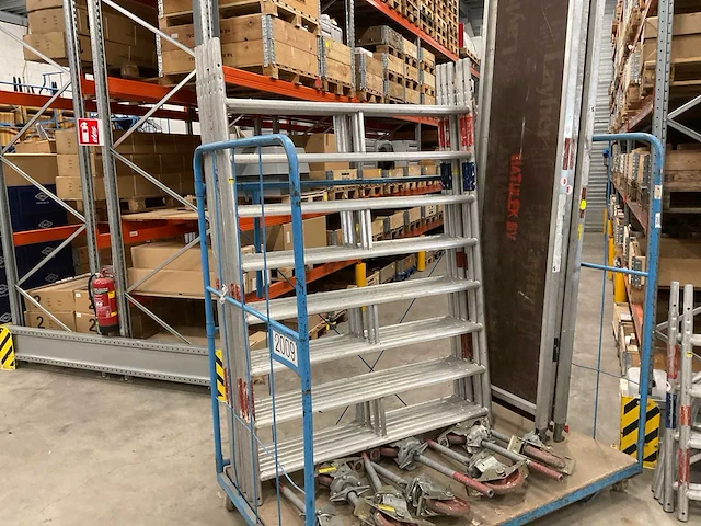Layher aluminium rolsteiger - afbeelding 6 van  6