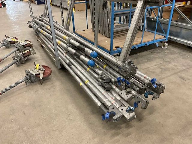 Layher aluminium rolsteiger - afbeelding 4 van  5
