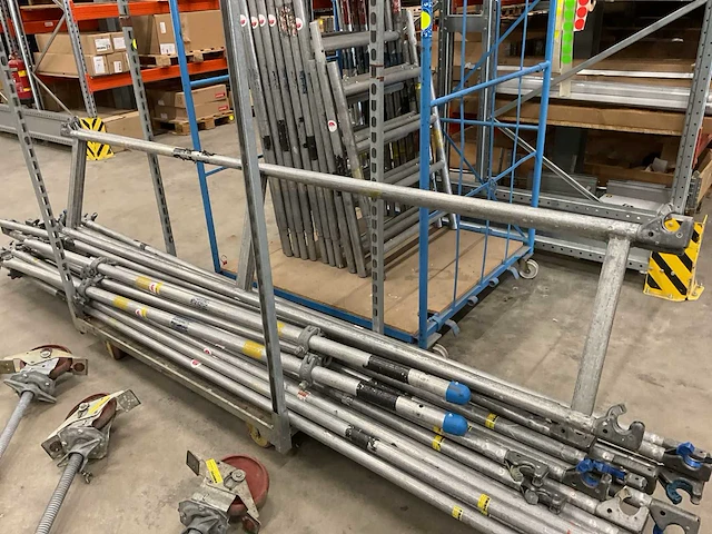 Layher aluminium rolsteiger - afbeelding 5 van  5