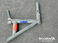 Layher console in metalen bak - afbeelding 2 van  2