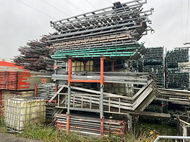 Layher / custer / dutch - allround - bouwsteigers - zeer grote partij stalen en aluminium steigermateriaal - afbeelding 14 van  88