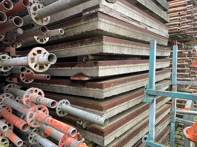 Layher / custer / dutch - allround - bouwsteigers - zeer grote partij stalen en aluminium steigermateriaal - afbeelding 21 van  88