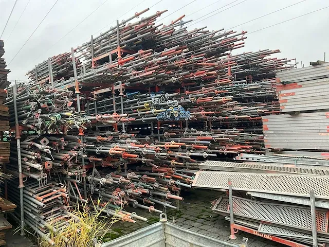 Layher / custer / dutch - allround - bouwsteigers - zeer grote partij stalen en aluminium steigermateriaal - afbeelding 24 van  88