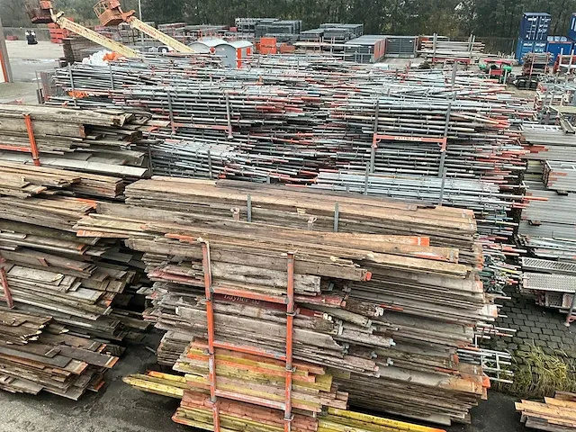 Layher / custer / dutch - allround - bouwsteigers - zeer grote partij stalen en aluminium steigermateriaal - afbeelding 36 van  88