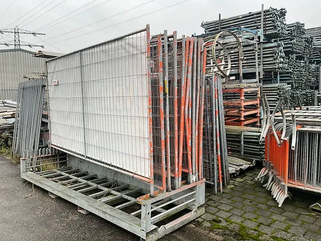 Layher / custer / dutch - allround - bouwsteigers - zeer grote partij stalen en aluminium steigermateriaal - afbeelding 46 van  88