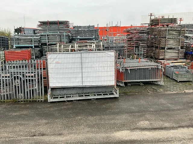 Layher / custer / dutch - allround - bouwsteigers - zeer grote partij stalen en aluminium steigermateriaal - afbeelding 51 van  88
