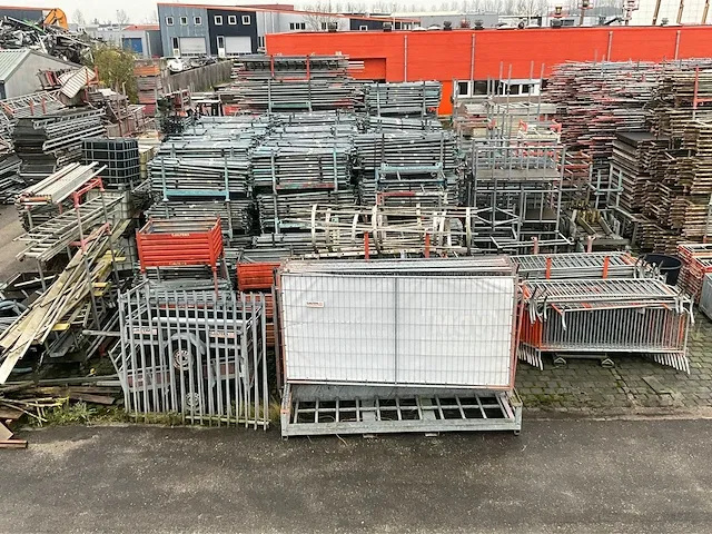Layher / custer / dutch - allround - bouwsteigers - zeer grote partij stalen en aluminium steigermateriaal - afbeelding 57 van  88