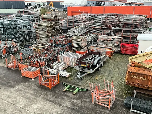 Layher / custer / dutch - allround - bouwsteigers - zeer grote partij stalen en aluminium steigermateriaal - afbeelding 58 van  88