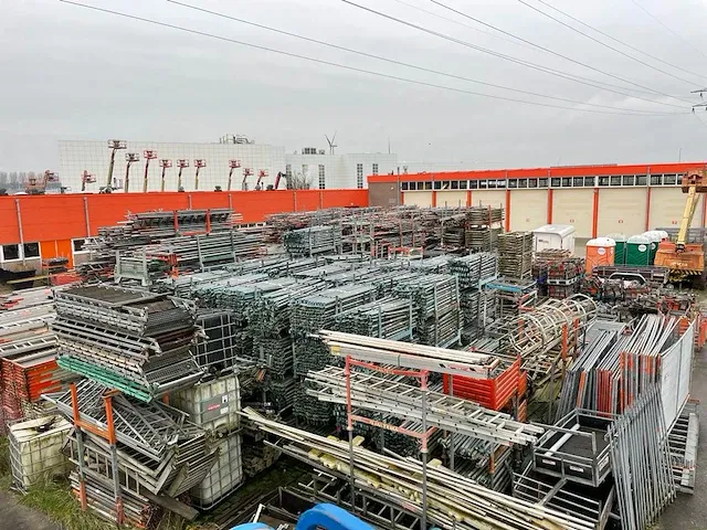 Layher / custer / dutch - allround - bouwsteigers - zeer grote partij stalen en aluminium steigermateriaal - afbeelding 62 van  88