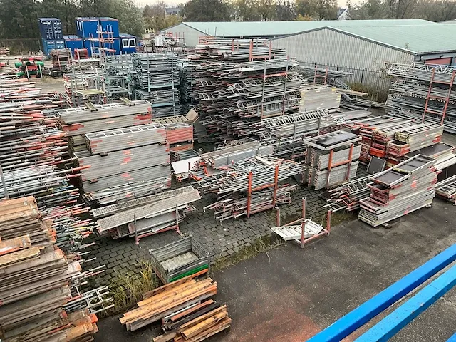 Layher / custer / dutch - allround - bouwsteigers - zeer grote partij stalen en aluminium steigermateriaal - afbeelding 75 van  88