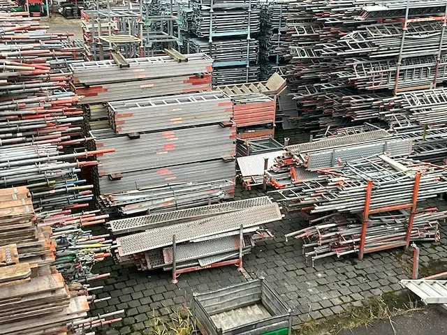 Layher / custer / dutch - allround - bouwsteigers - zeer grote partij stalen en aluminium steigermateriaal - afbeelding 79 van  88