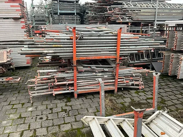 Layher / custer / dutch - allround - bouwsteigers - zeer grote partij stalen en aluminium steigermateriaal - afbeelding 82 van  88