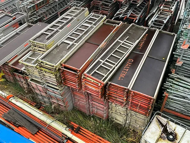 Layher / custer / dutch - allround - bouwsteigers - zeer grote partij stalen en aluminium steigermateriaal - afbeelding 85 van  88