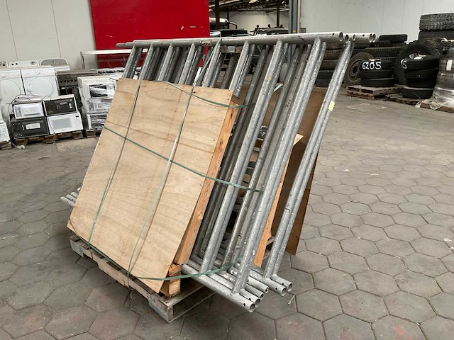 Layher rolsteiger - afbeelding 1 van  8