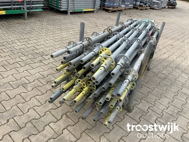 Layher staander in metalen bok - afbeelding 3 van  6