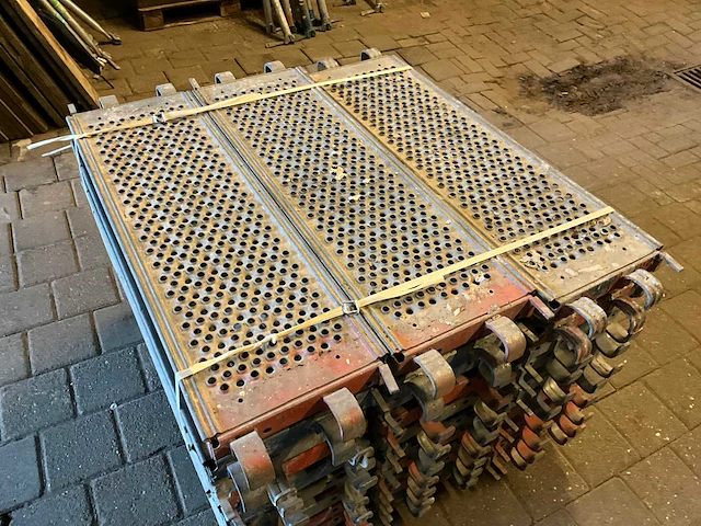 Layher stalen steigerplank (109x32 cm) (30x) - afbeelding 3 van  5