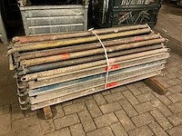 Layher stalen steigerplank (140 cm) (9x) - afbeelding 1 van  4