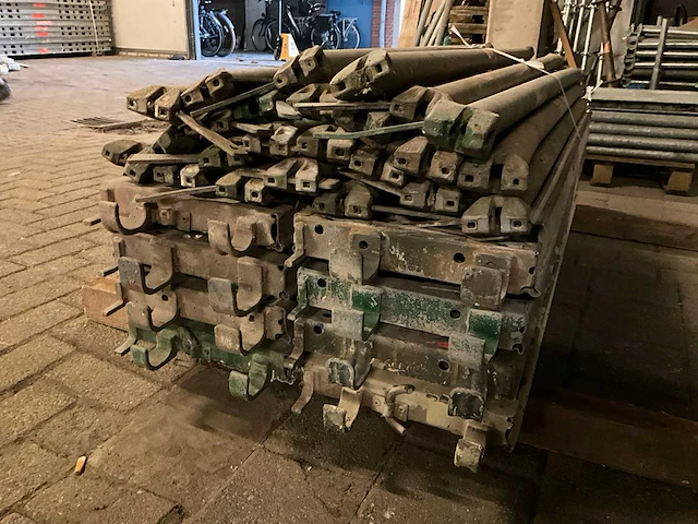 Layher stalen steigerplank (140 cm) (9x) - afbeelding 3 van  4