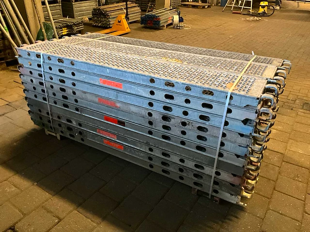 Layher stalen steigerplank (207x32 cm) (30x) - afbeelding 2 van  5