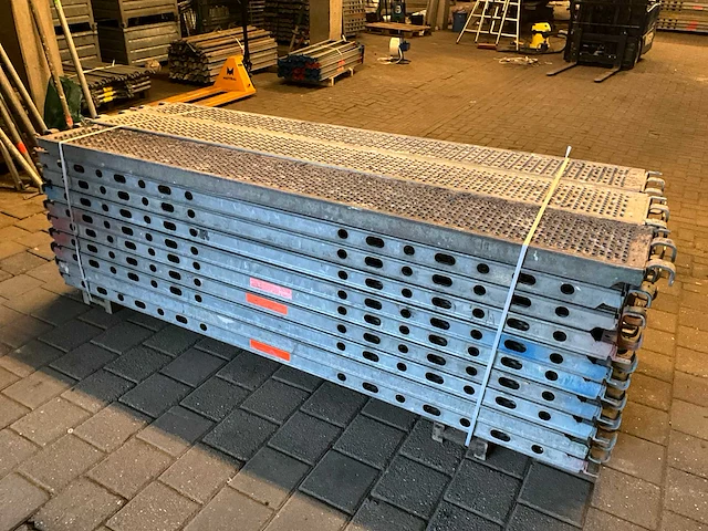 Layher stalen steigerplank (257x32 cm) (30x) - afbeelding 2 van  5