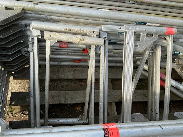 Layher steiger - afbeelding 4 van  9