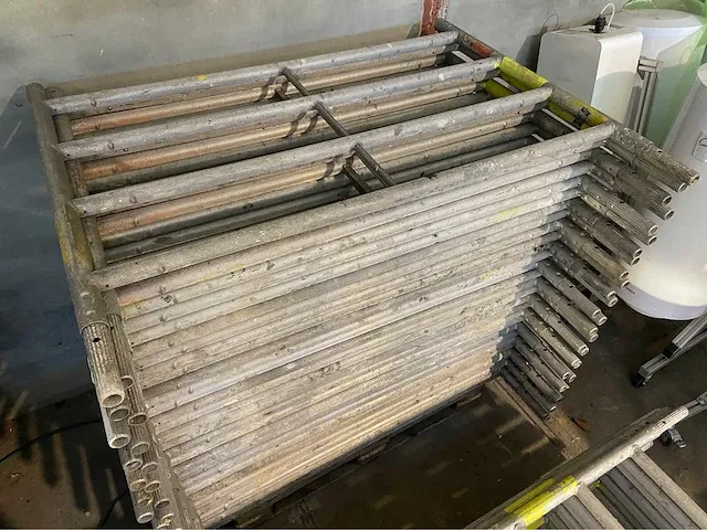 Layher steigerframe kort (15x) - afbeelding 1 van  2