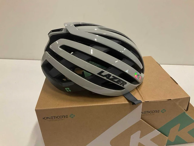 Lazer z1 kineticore fietshelm maat m - afbeelding 1 van  3