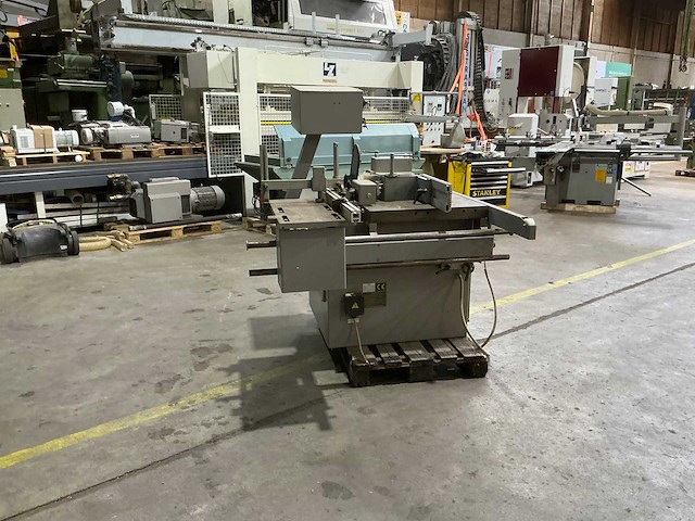 Lazzari - 2000 - base 45 - tafel- en spilfreesmachine - afbeelding 5 van  9