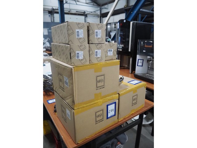 Lazzo - afbeelding 2 van  3