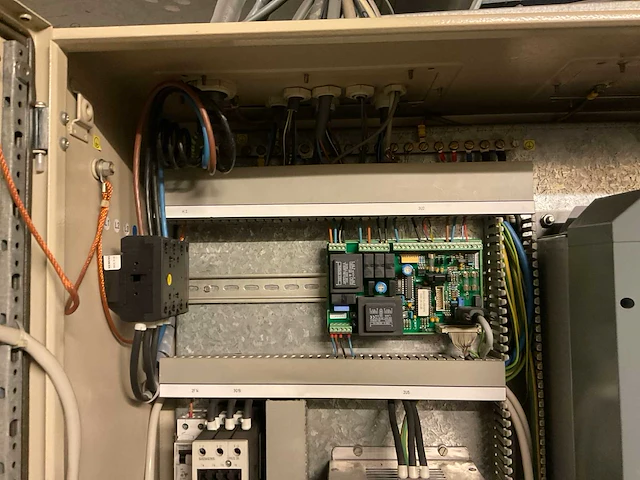 Lbk installatie - afbeelding 14 van  49