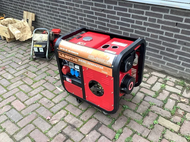 L.d. motor 5000 stroomgenerator - afbeelding 1 van  6