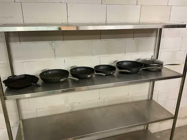 Le creuset partij pannen, 6 stuks - afbeelding 1 van  4